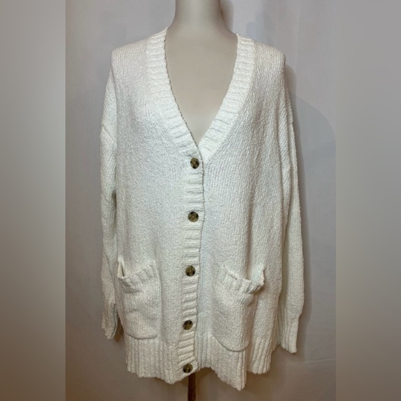 J.Crew Marina V-neck cardigan in white - Picture 5 of 7